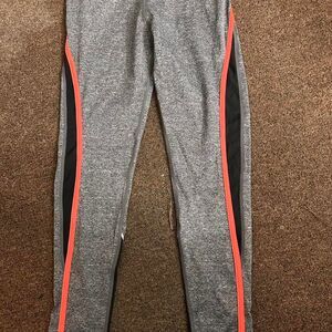 Hot-kiss Women's Grey Leggings